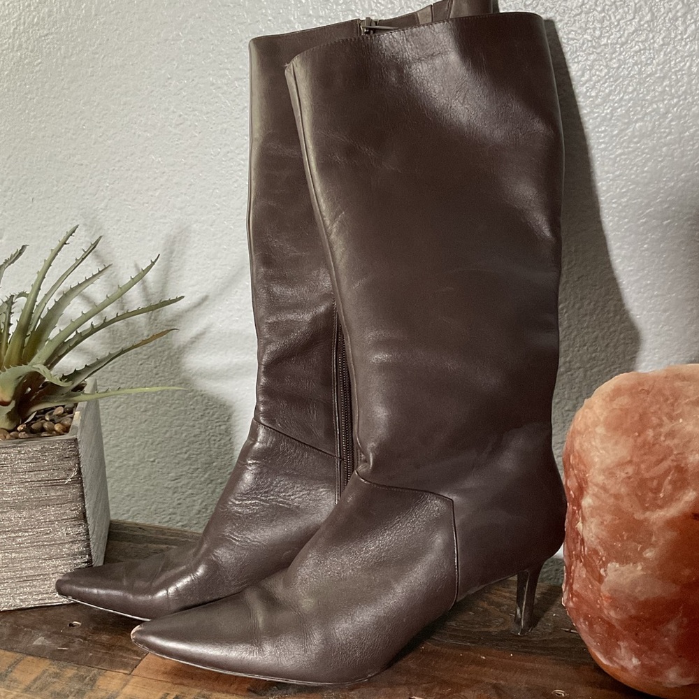 Brown boot
